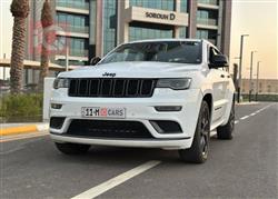 جیپ گراند شیرۆکی